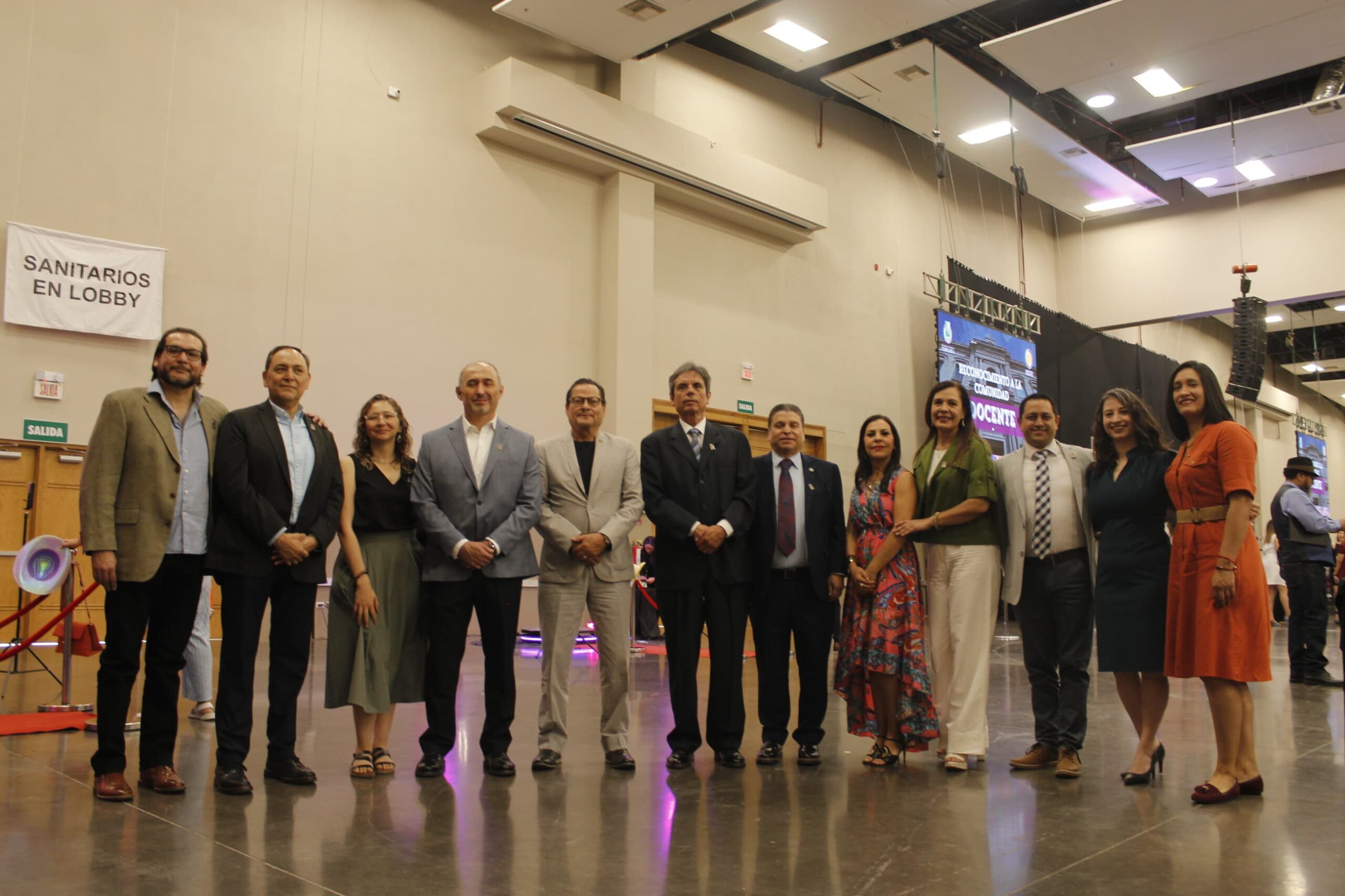 ¡Felicidades! Celebra UACh a sus maestros en su día
